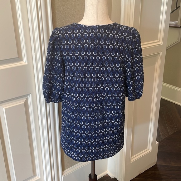 Loft Floral Puff Sleeve Tie Neck Top Nvy/White M - Picture 5 of 8